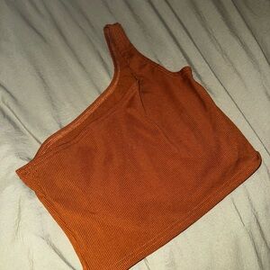 ONE SHOULDER CROP TOP